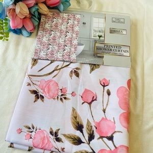 Shower curtain/Cortina de baño